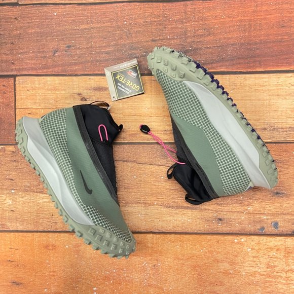 Nike Men's ACG Mountain Fly Gore-Tex Green Athletic Shoes - Picture 2 of 6